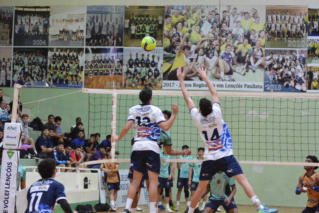 Lençóis vence no voleibol masculino e se classifica para próxima fase