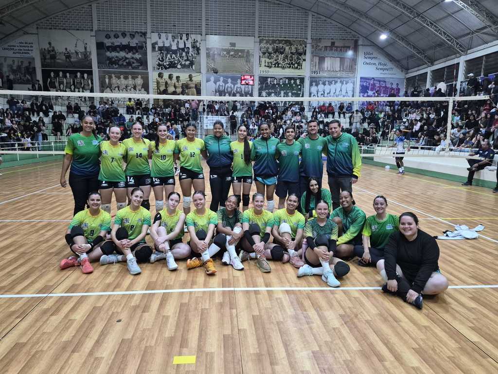 Com CSEC lotado, Lençóis Paulista vence no vôlei masculino e feminino