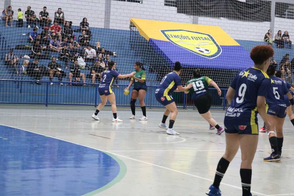 Handebol feminino livre disputa o terceiro lugar neste sábado