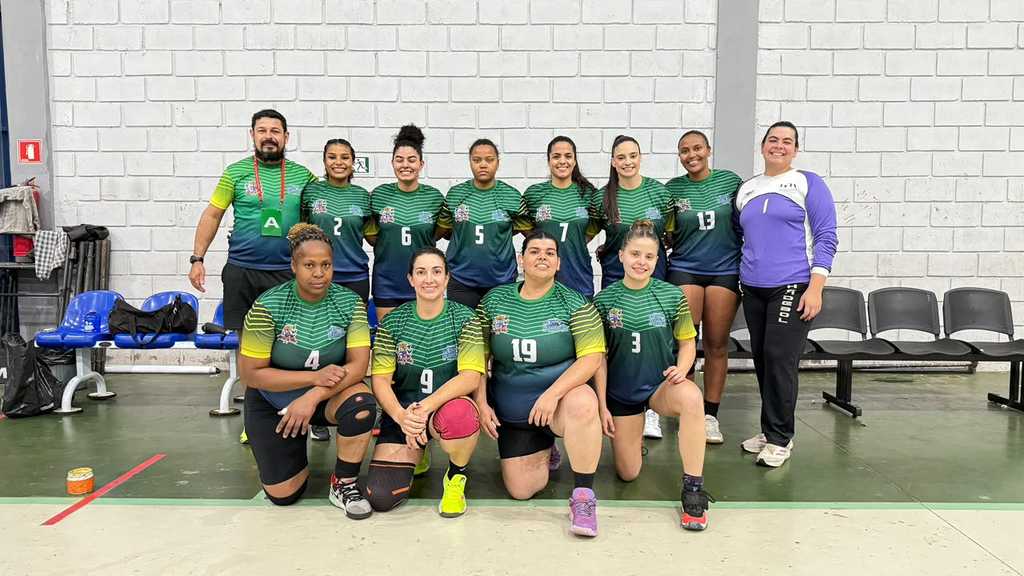 Handebol feminino de Lençóis Paulista faz grande jogo e luta até os últimos segu...
