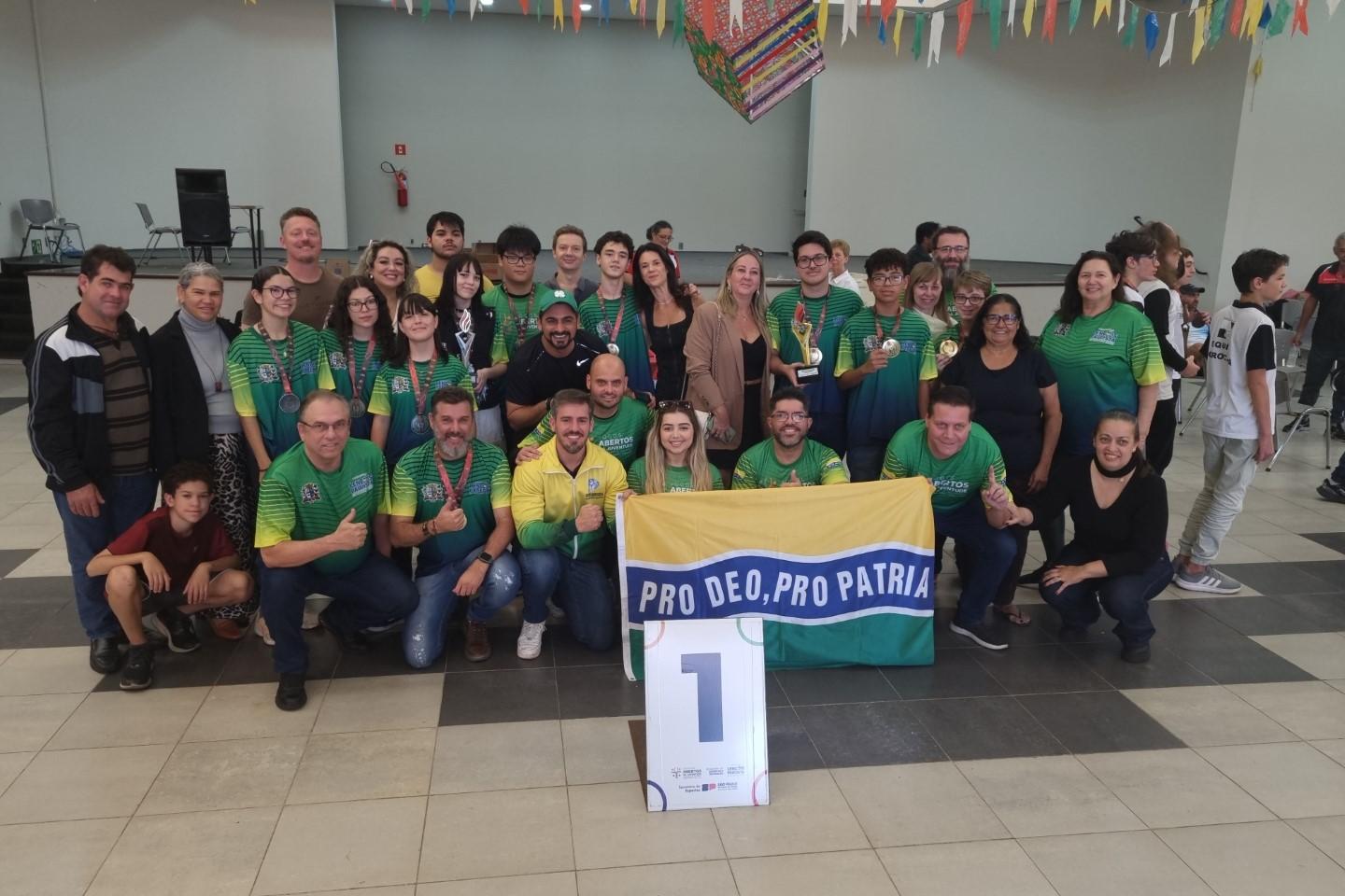 Xadrez masculino faz história e conquista o primeiro lugar nos Jogos Abertos da Juventude