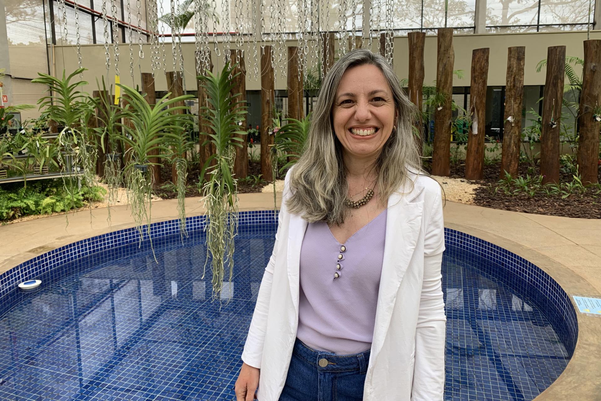 A psicóloga Fabiana Zuin é homenageada pelo Conselho da Mulher no Agosto Lilás