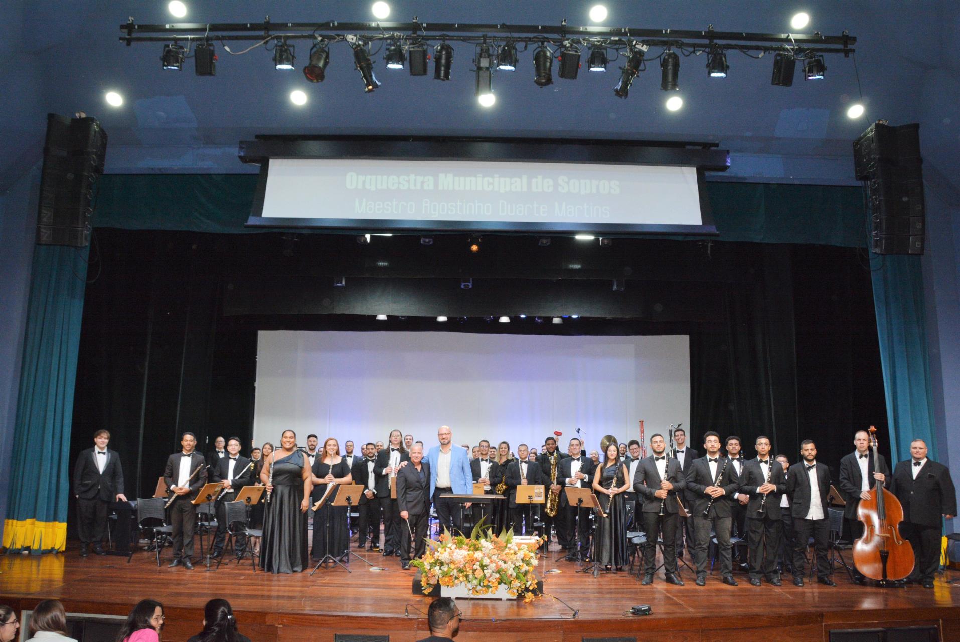 Na foto, Orquestra Municipal de Sopros que se apresenta no dia 25, encerrando o Encontro Internacional de Metais