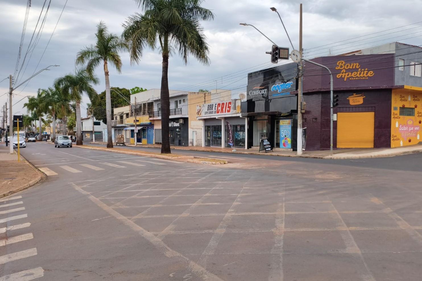 Implantação de rede de drenagem é concluída: obra na Padre Salústio segue para reta final