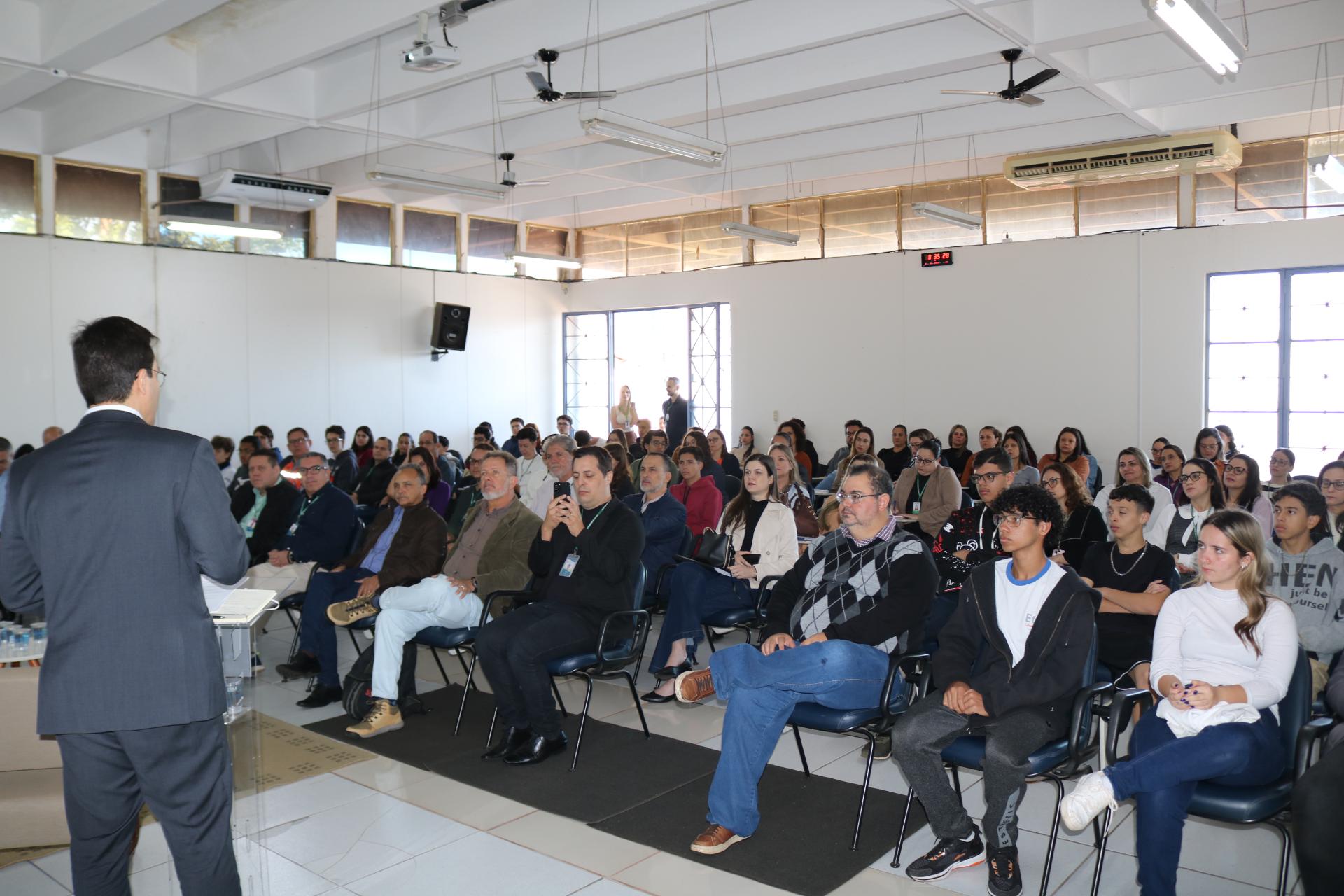 Lençóis abre a 22ª Semana de Ciência e Tecnologia
