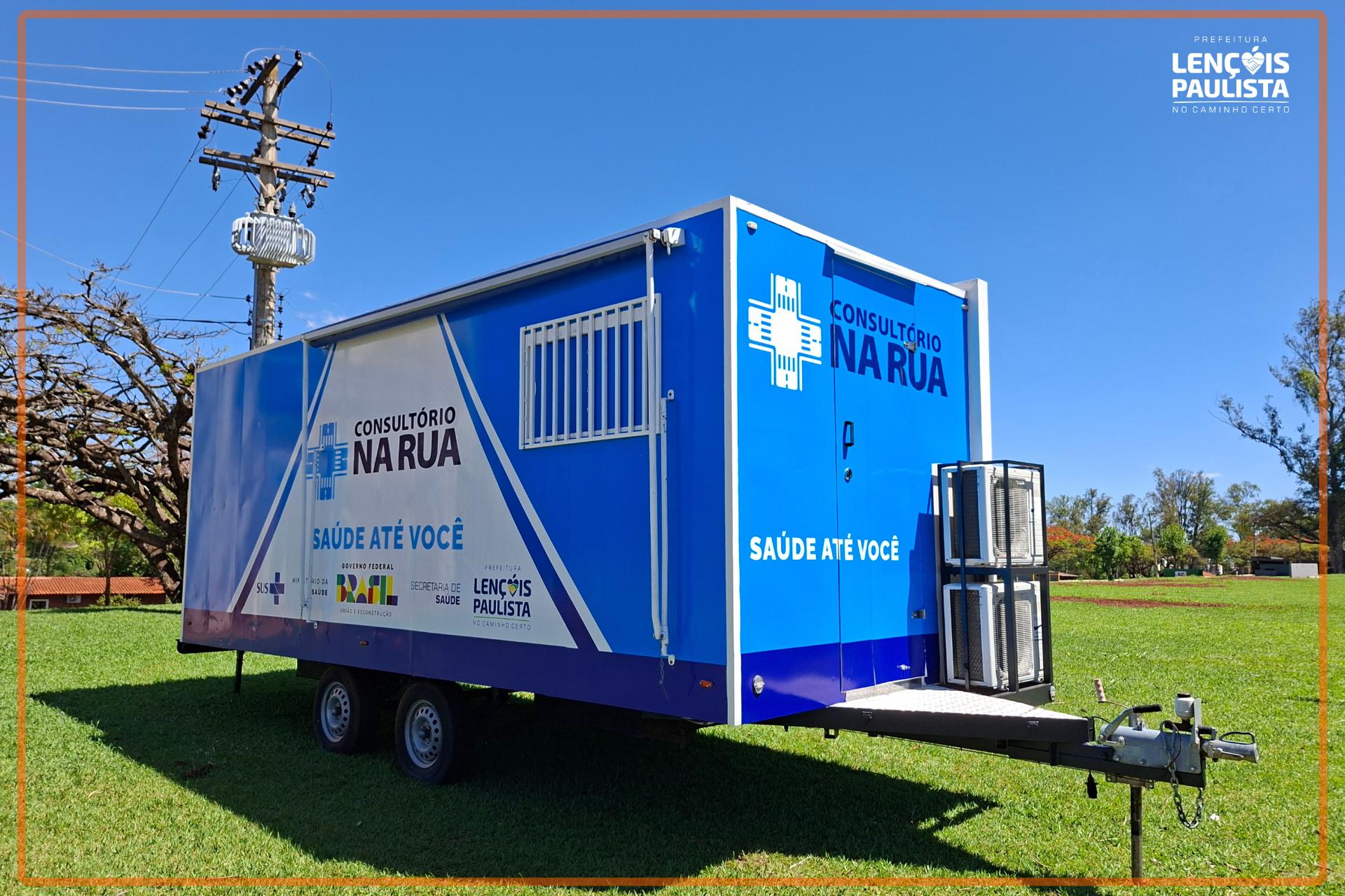 Veículo adaptado leva o médico até o paciente