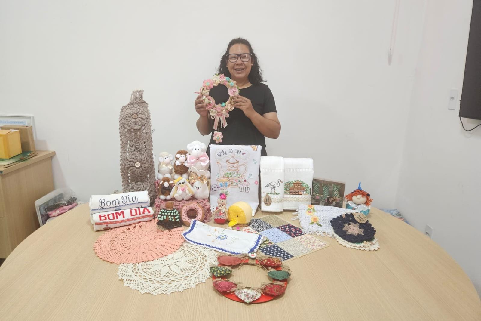 LENÇÓIS PAULISTA "FEITO À MÃO" - POR CLÁUDIA CHRISTIAN MÉDOLA CUNHA