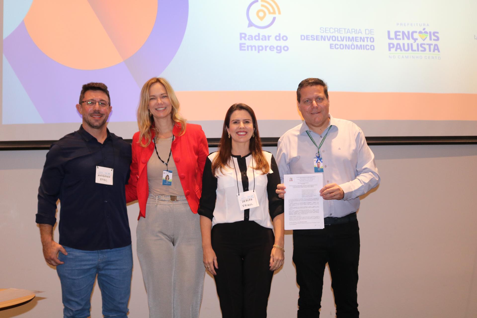 Prefeitura reúne autoridades e lideranças no Fórum Empresarial CONECTA LP