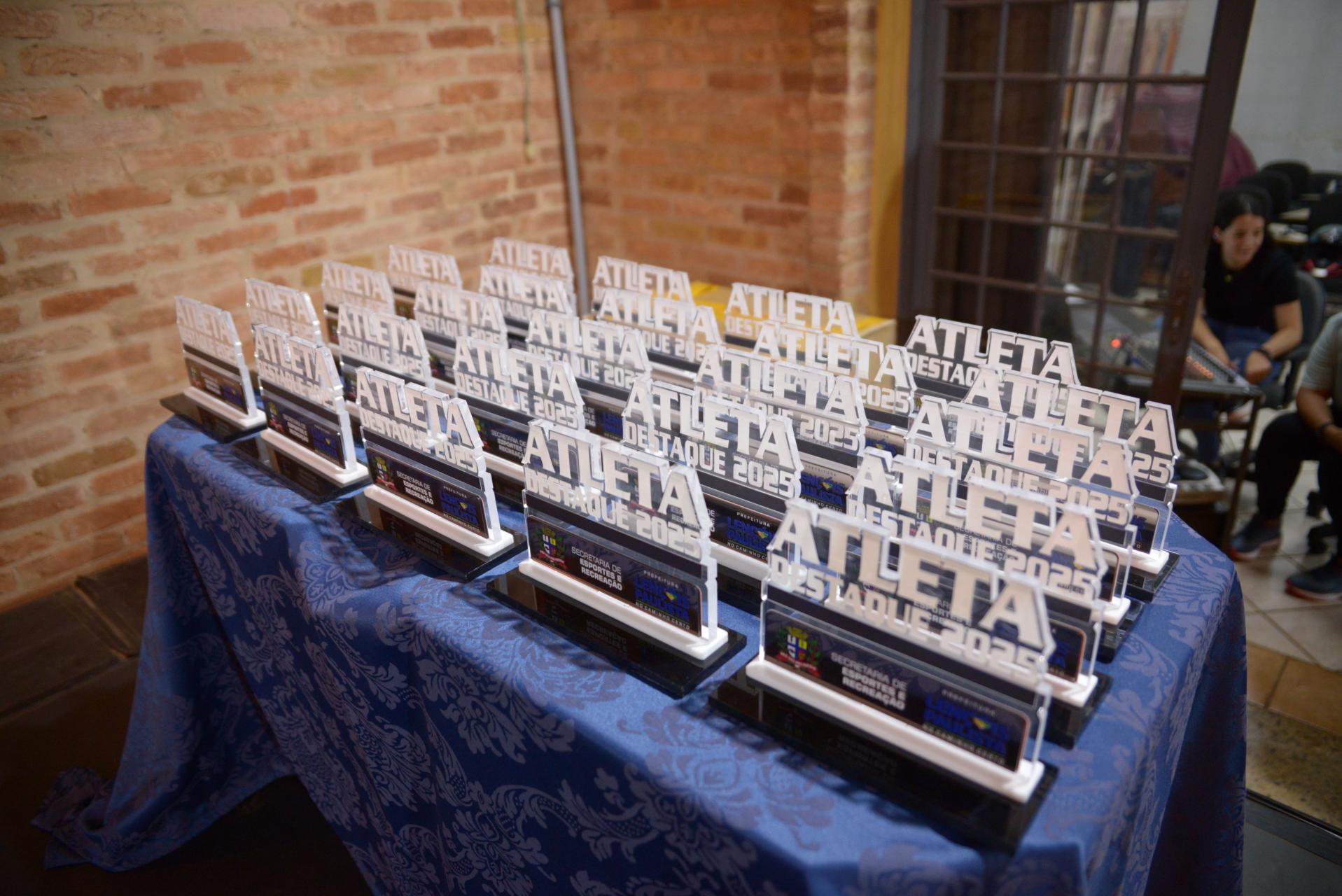 Destaques do ano esportivo recebem homenagem