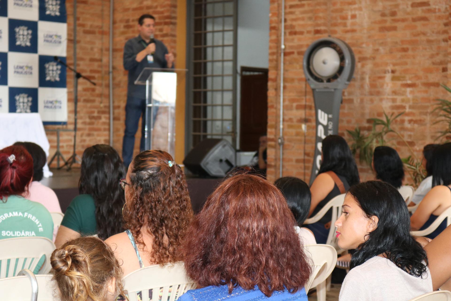 Cerimônia marca formatura do Programa Frente Solidária