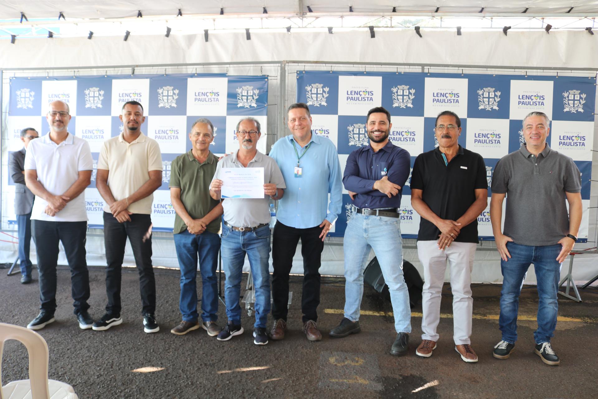 Foram homenageados funcionários que  atuam há mais tempo na autarquia. A cerimônia foi seguida por um café oferecido a servidores e convidados
