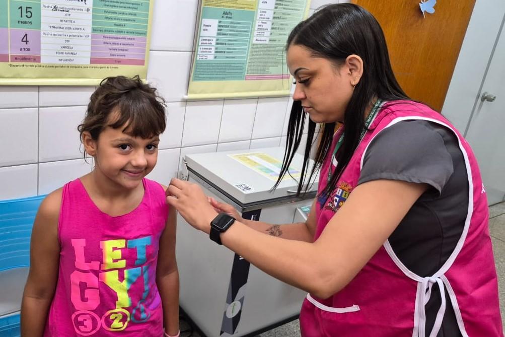 Dia D da vacinação contra a influenza aplica 959 doses no município