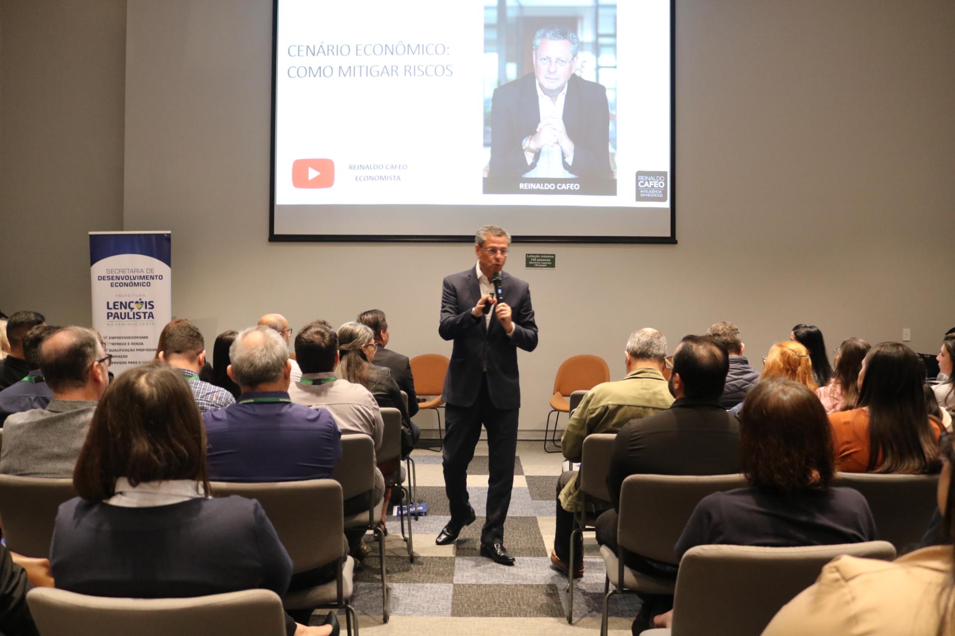 O evento é uma realização da Prefeitura de Lençóis Paulista, organizado pela Secretaria de Desenvolvimento Econômico (Sedecon), com apoio do Comitê Municipal de Desenvolvimento Humano e Empregabilidade (DHELP)