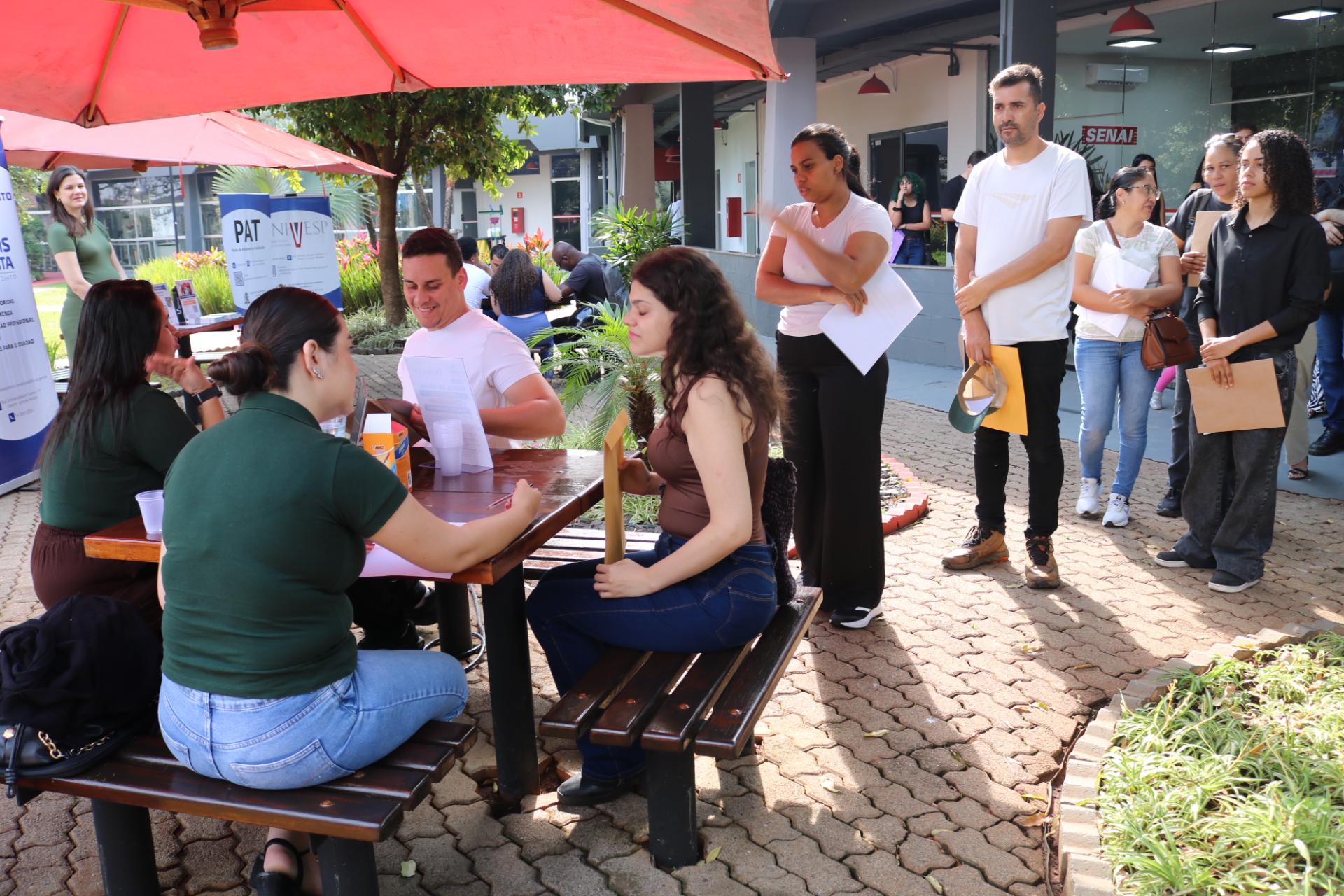 Após o evento, as empresas darão continuidade à análise dos currículos e das triagens realizadas, convocando os candidatos selecionados para as próximas etapas de seus processos seletivos.