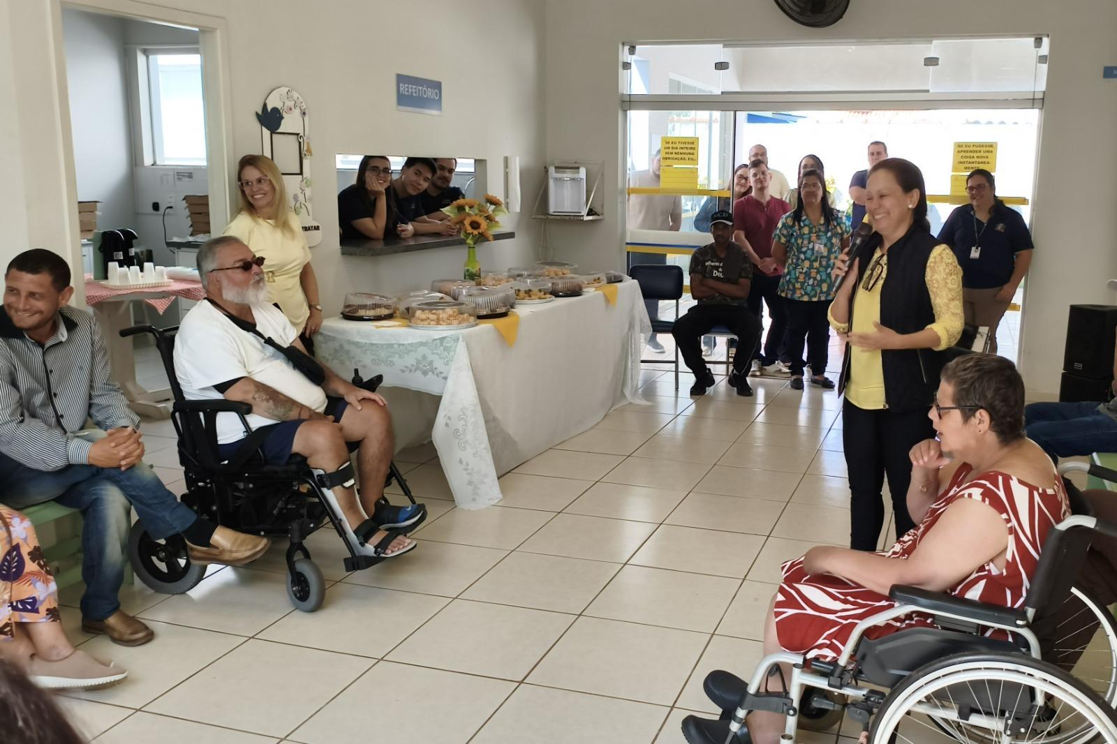 Durante o mês de setembro, o Centro de Atenção Psicossocial (CAPS) de Lençóis Paulista desenvolveu uma série de atividades em alusão ao Setembro Amarelo, campanha de valorização da vida e prevenção ao suicídio.
