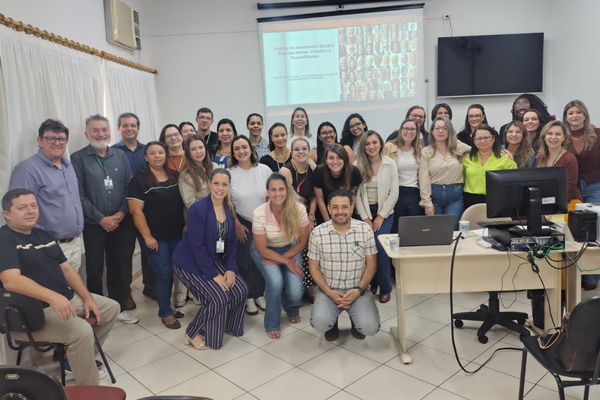 Durante o encontro, foram discutidos temas fundamentais para o aprimoramento das práticas profissionais