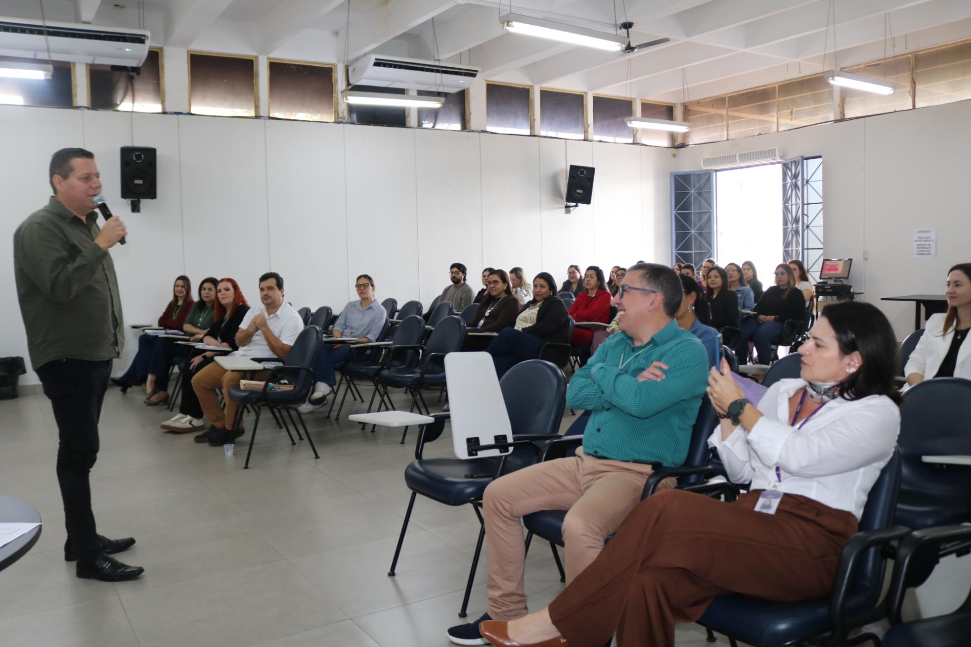 A contratação foi feita em parceria entre a Prefeitura de Lençóis Paulista, por meio da Secretaria Municipal de Educação, e o CIEE