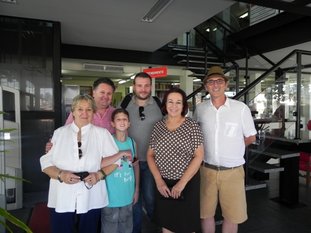 Pesquisador visitou a exposição do acervo doado pela família do filho de Orígenes Lessa