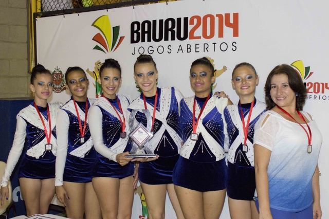 O grupo é coordenado pela professora Izabel Zacarias