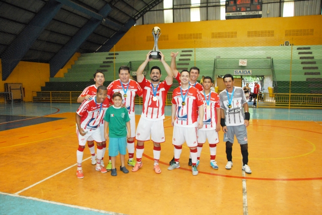 Equipe da Câmara comemora conquista do título do Campeonato Interno de Futsal