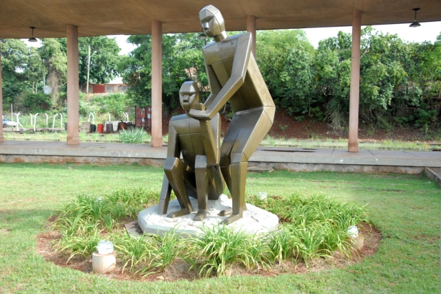 Monumento foi inaugurado em fevereiro de 2006