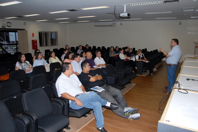 Representantes da sociedade civil discutem ações e atividades para o Fórum Permanente
