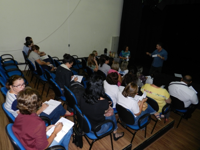 Organização já começou - Diretores de escolas e outras entidades participantes se reuniram na manhã desta sexta-feira