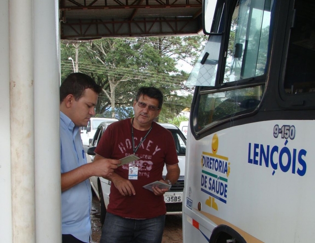 Ao abastecer 'até a boca', frentistas e clientes são expostos a substâncias tóxicas