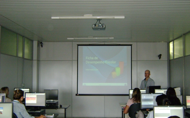 Durante os treinamentos os participantes simularam o uso da ferramenta