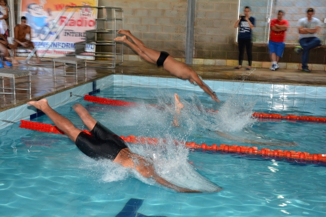 Atletas do Grupo Lwart conquistaram medalhas em todas as provas de natação