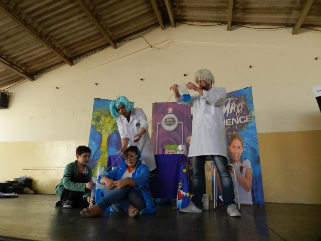 Primeira apresentação do projeto foi realizada na EMEF Idalina Canova de Barros