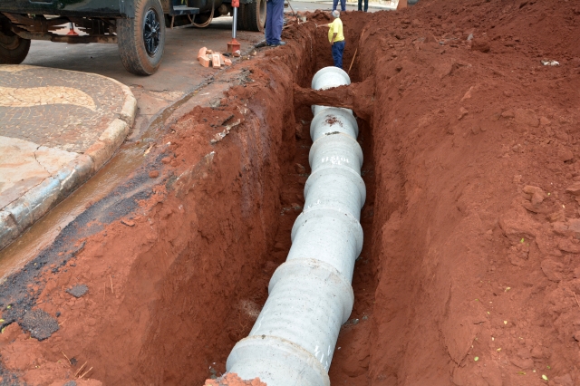 Tubos de concreto são produzidos pela própria Prefeitura