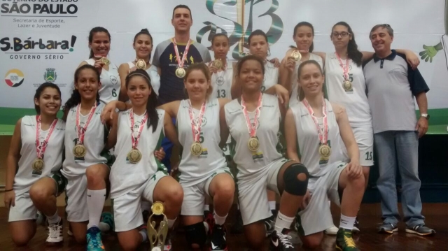 Basquete feminino é uma das equipes campeãs dos Jogos Regionais