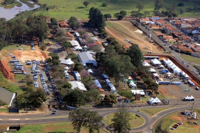 Foto área do Recinto de Exposições durante edição da AGRIFAM