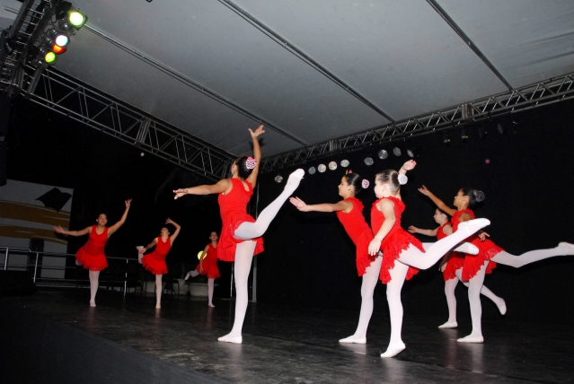 Mostra dos trabalhos contempla apresentações de música, dança e teatro