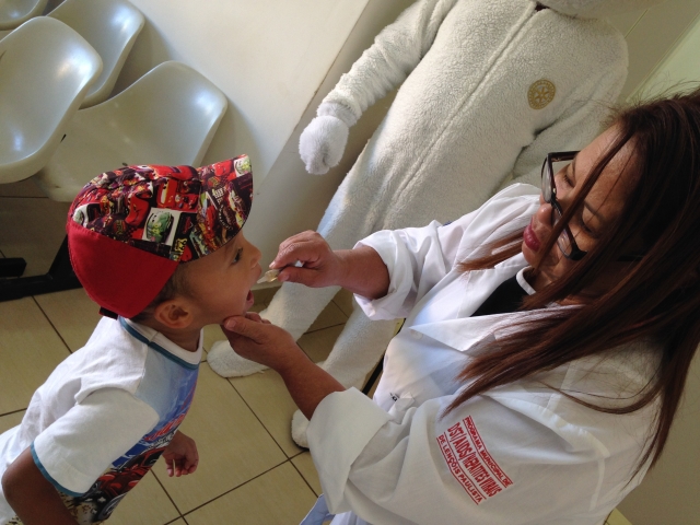 Crianças a partir dos seis meses de idade devem receber a vacina