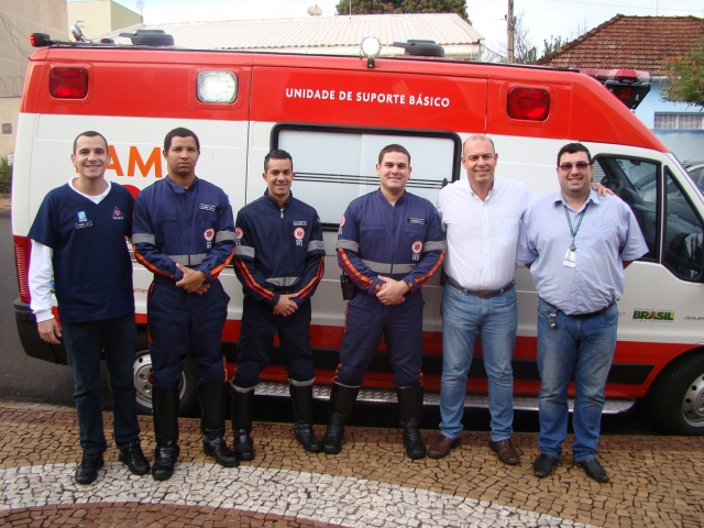 Veículo totalmente equipado chegou na quinta-feira e já será colocado em utilização pelo SAMU