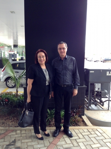 Preeita Bel Lorenzetti e Benedito Martins após a audiência; Prefeitura vai realizar processo de licitação para compra do equipamento