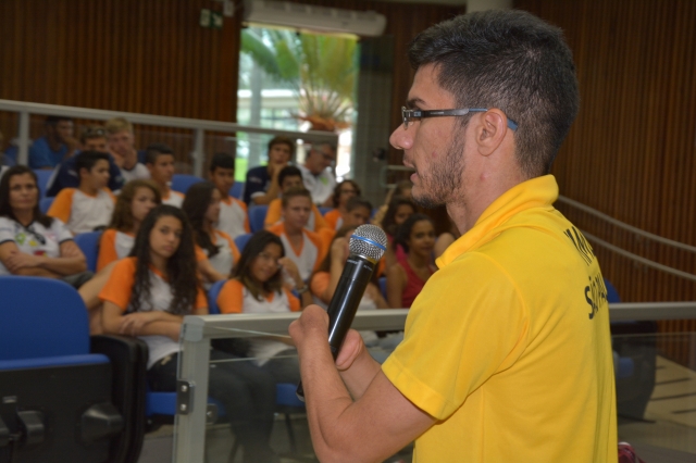 Yohansson durante palestra realizada na Câmara Municipal