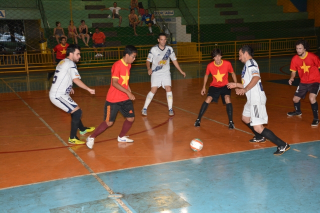 Educação (vermelho) e Tecnologia se enfrentaram na primeira fase