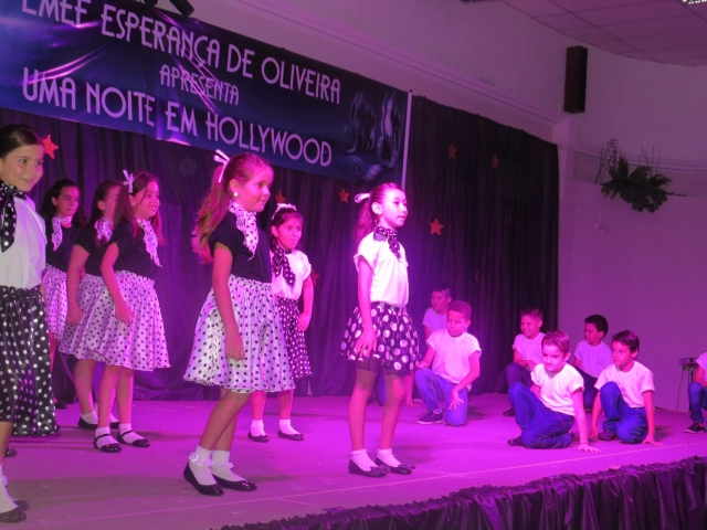 Apresentação dos alunos da EMEF Esperança de Oliveira
