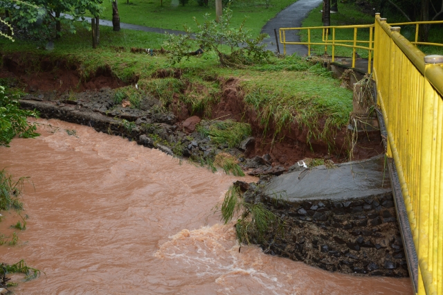 Estrutura da cabeceira na passarela de acesso ao Jardim será recuperada pela Prefeitura (foto Wagner Gonçalves/Assessoria de Comunicação e Cerimonial)