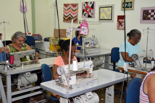 Curso de costura foi o que mais recebeu inscrições (foto Wagner Gonçalves/Assessoria de Comunicação e Cerimonial)