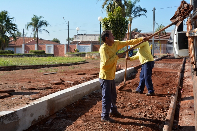 Primeira etapa das obras contemplam reparos no calçamento público