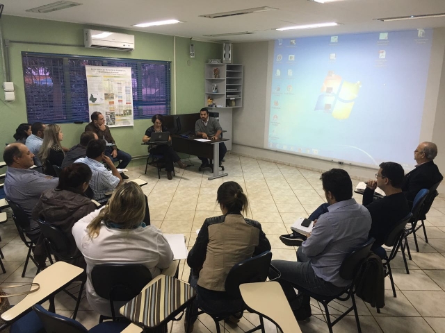 Encontro foi realizado no Centro Municipal de Formação Profissional