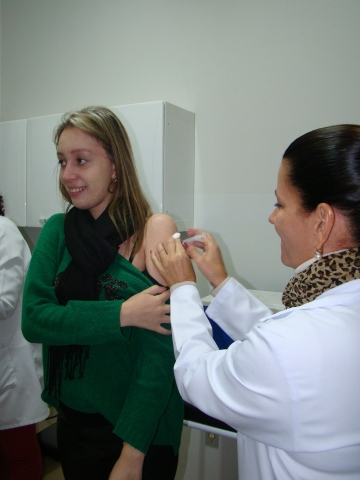 Entre gestantes, cobertura vacinal está em 50%