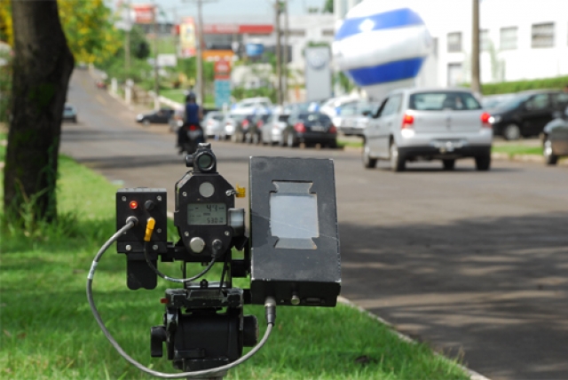 Evite multas respeitando  os limites de velocidade