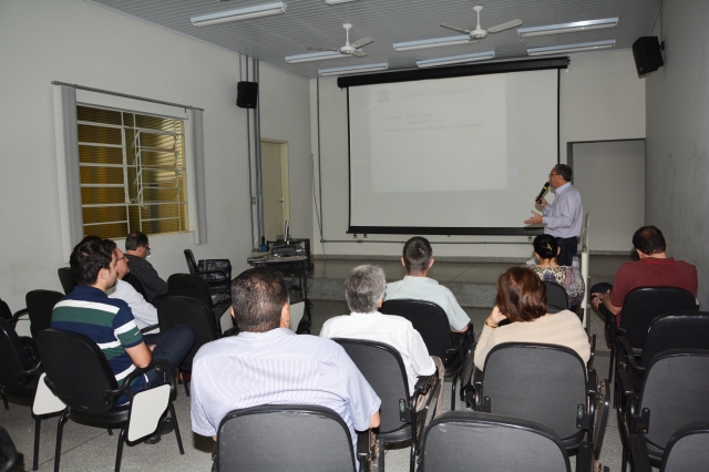 Orçamento para 2017 foi apresentado durante audiência pública realizada no CAC