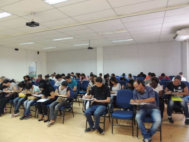 Processo seletivo foi realizado no auditório do PAT