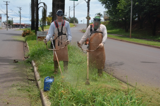Toda a extensão da avenida vai receber manutenção e limpeza
